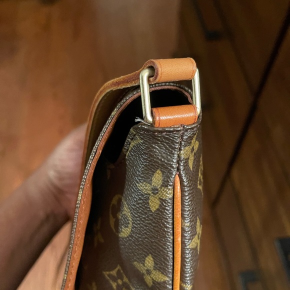 Authentic Louis Vuitton Vintage Musette Salsa Crossbody Handbags - Picture 5 of 16